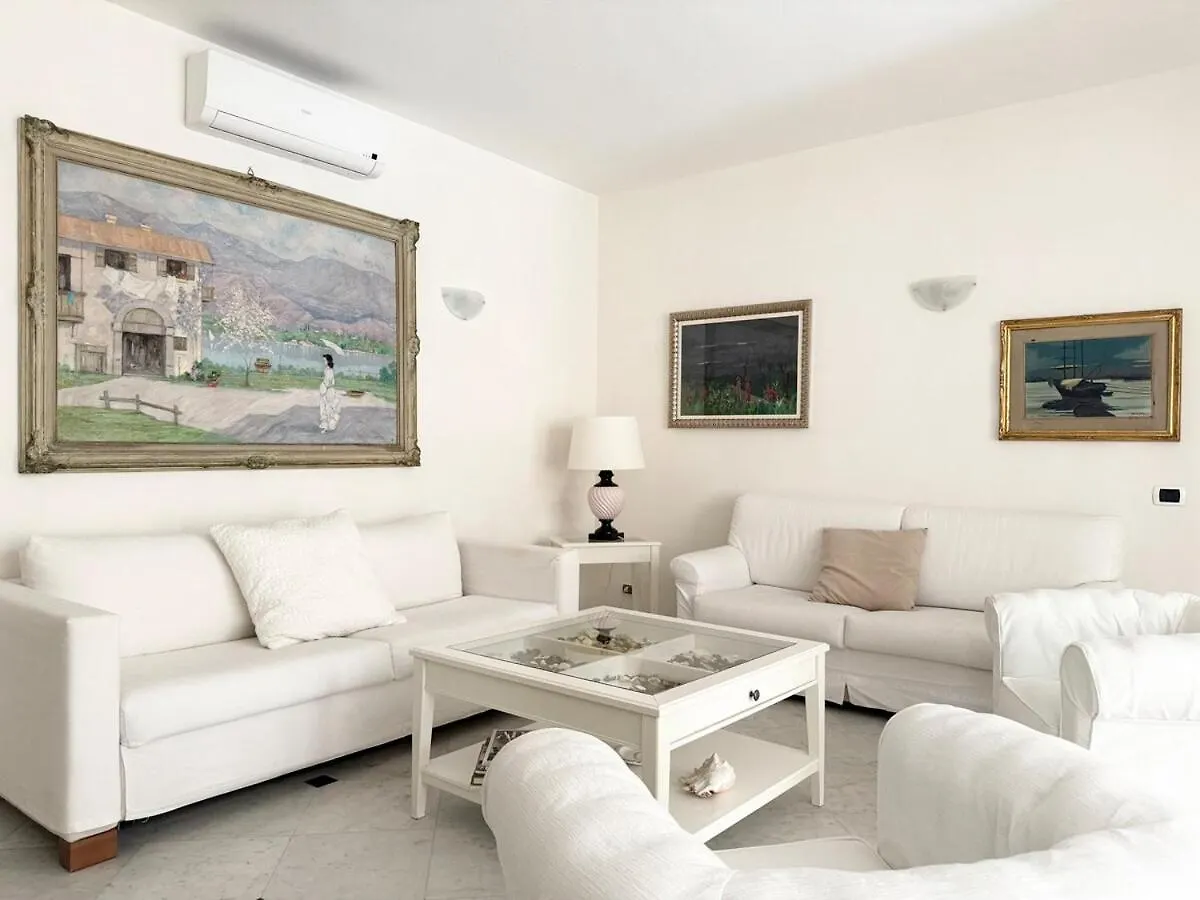 Apartment Classic 3 Suites Sul Mare Marmo Di Carrara Design Marina di Pietrasanta